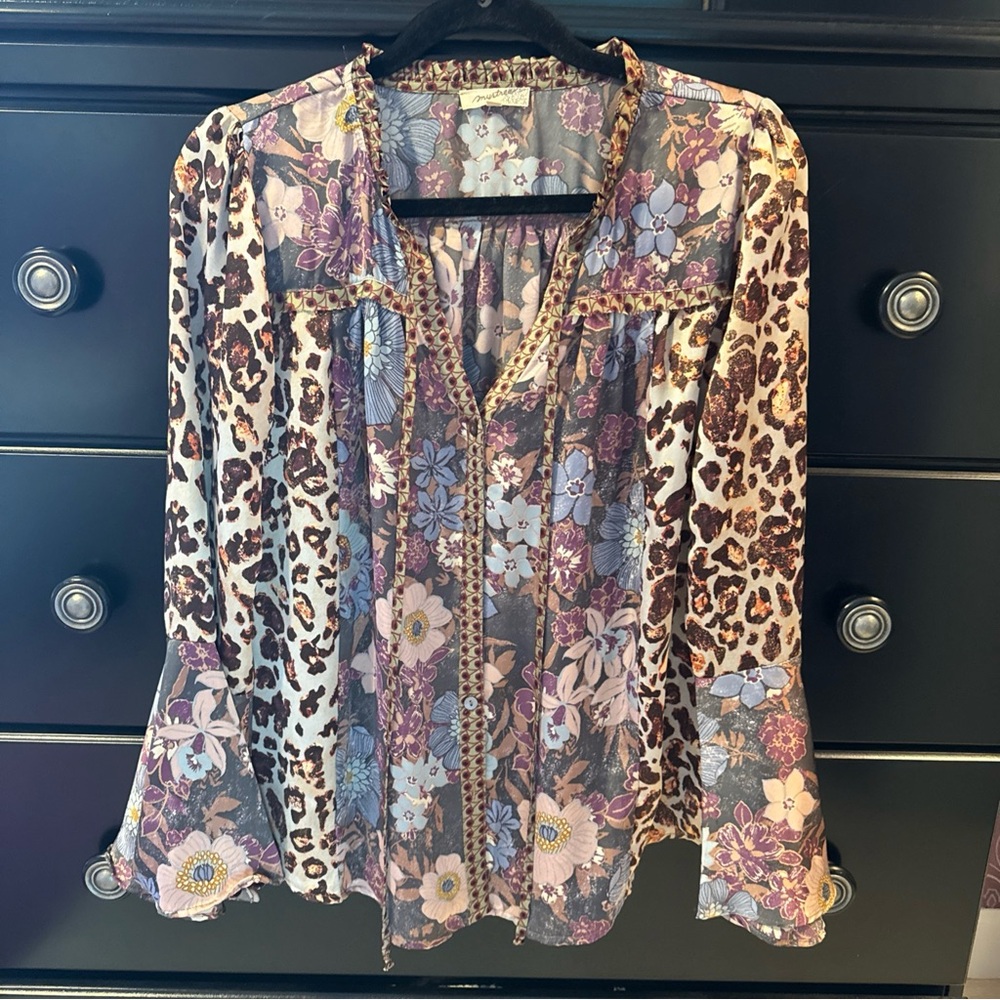 Spell sleeve, Florecer and Leopard Print Blouse Sz M. NWOT